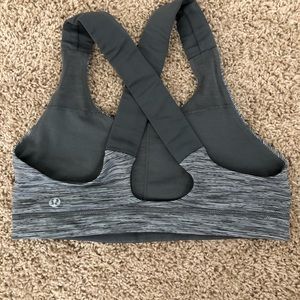 Lululemon sports bra